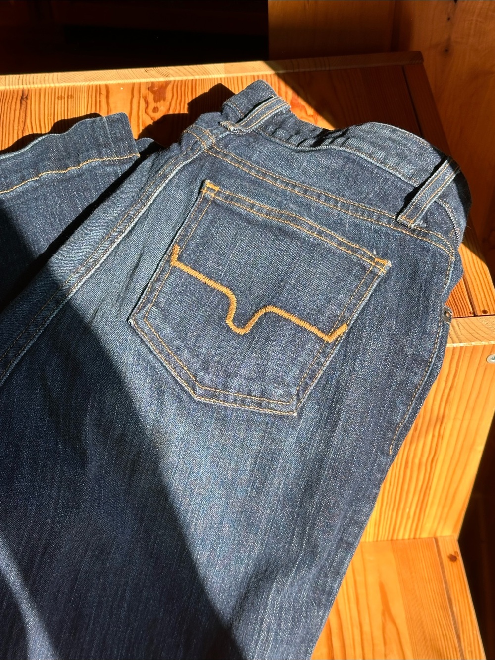 Kimes Ranch Jennifer Dark Wash - Picture 2 of 3